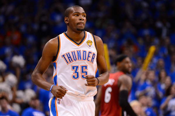 满了悬念 满了悬念