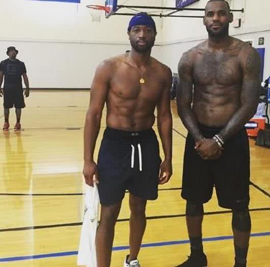 更是为巴黎 更是为巴黎